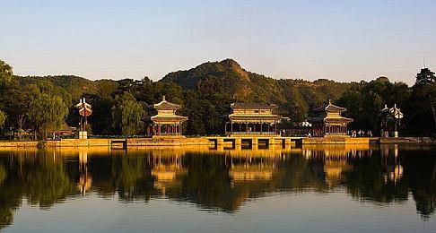 原田胜弘曾打算邀请山德士上校加入《铁拳》 被肯德基直接拒绝